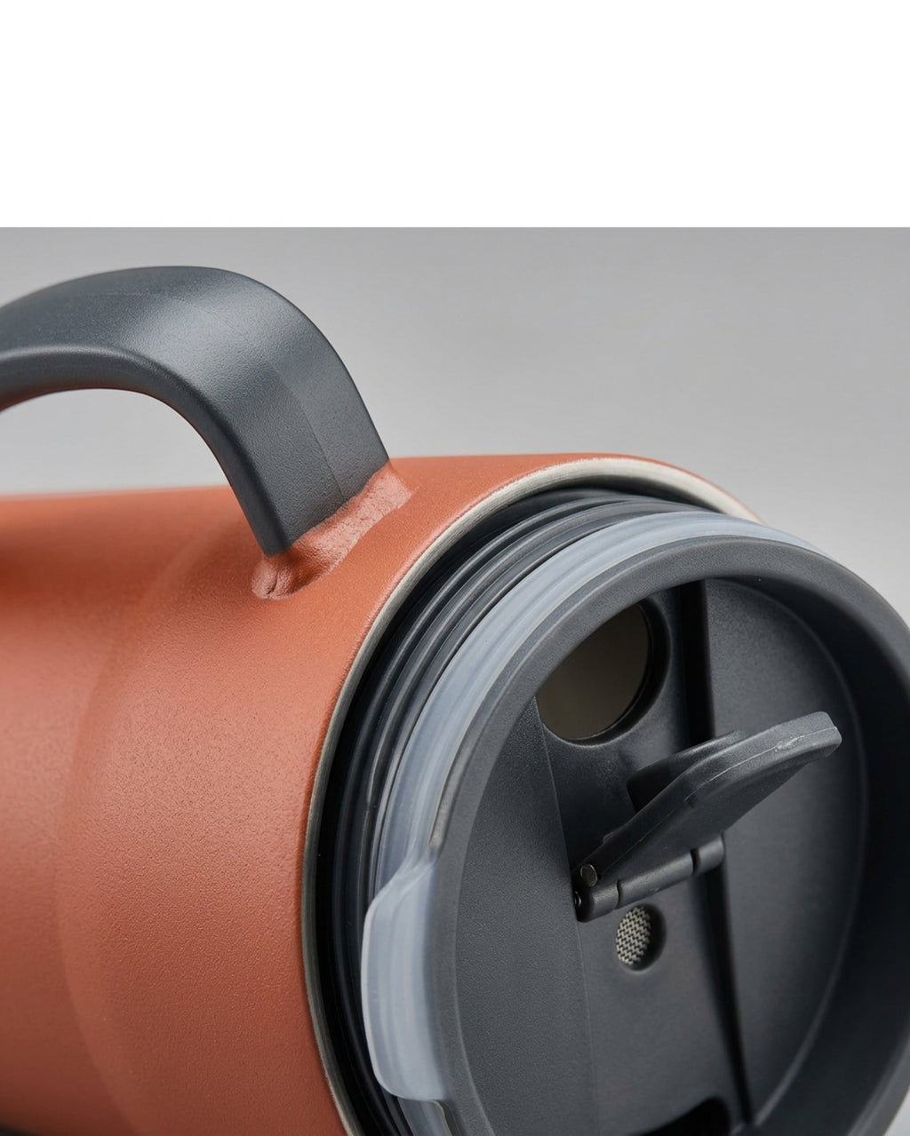 Xmkpb Handled Flip-Sip Double-Wall Travel Mug 18 oz Terracotta Charcoal - Detail view